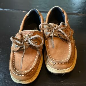 Boys 9.5 Sperry